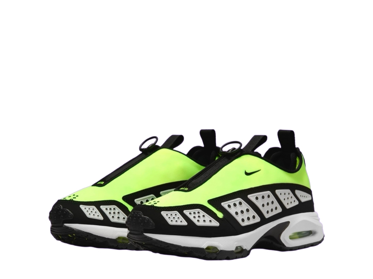 https://d2cva83hdk3bwc.cloudfront.net/nike-air-max-sndr-volt-and-black-3.jpg