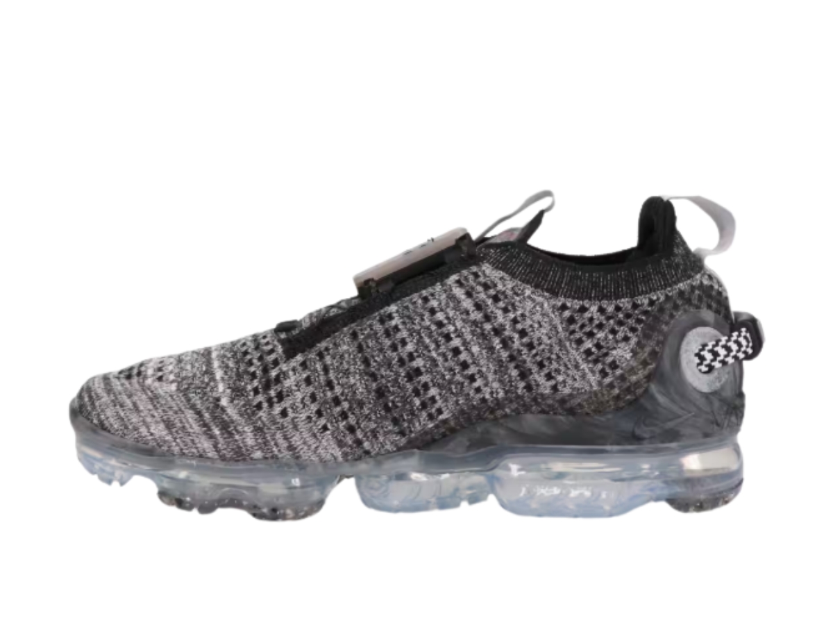 https://d2cva83hdk3bwc.cloudfront.net/nike-air-vapormax-2020-flyknit-oreo-2.jpg