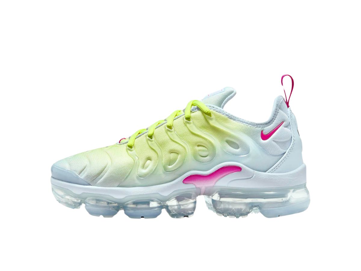 https://d2cva83hdk3bwc.cloudfront.net/nike-air-vapormax-plus-blue-tint-light-lemon-twist--w--2.jpg