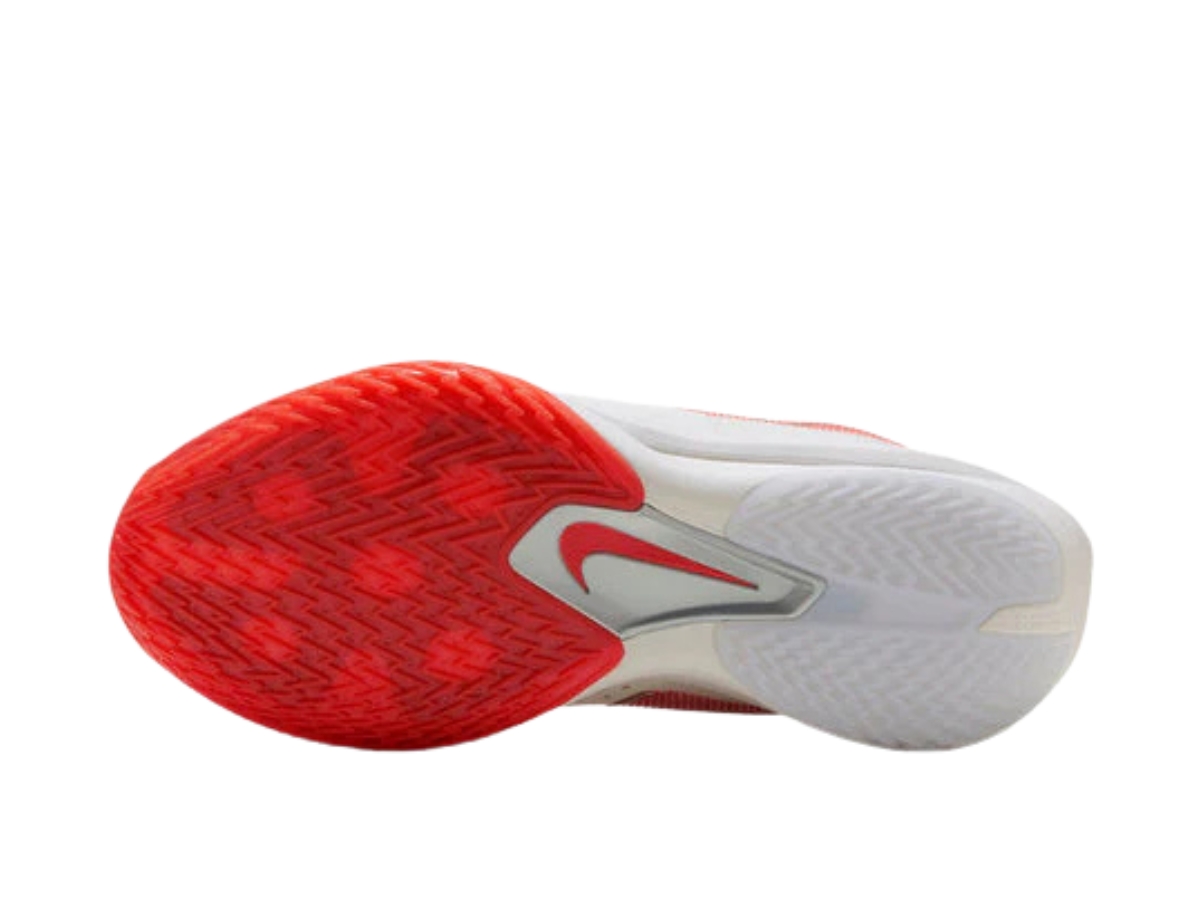 https://d2cva83hdk3bwc.cloudfront.net/nike-air-zoom-g-t-cut-3-ep-picante-red-4.jpg