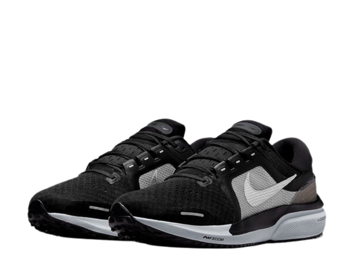 https://d2cva83hdk3bwc.cloudfront.net/nike-air-zoom-vomero-16-black-metallic-silver-3.jpg