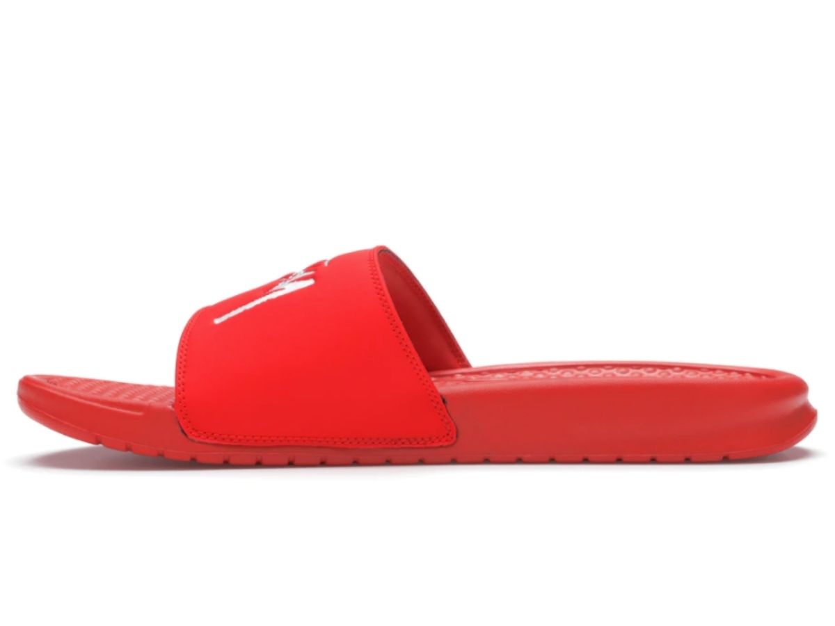 【新品】Nike Benassi Stussy Red 28cm Nike x Stussy Benassi Slides Slippers Sandals Habanero Red