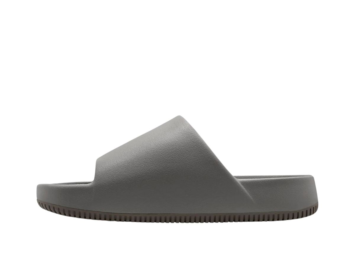 https://d2cva83hdk3bwc.cloudfront.net/nike-calm-slide-flat-pewter-2.jpg