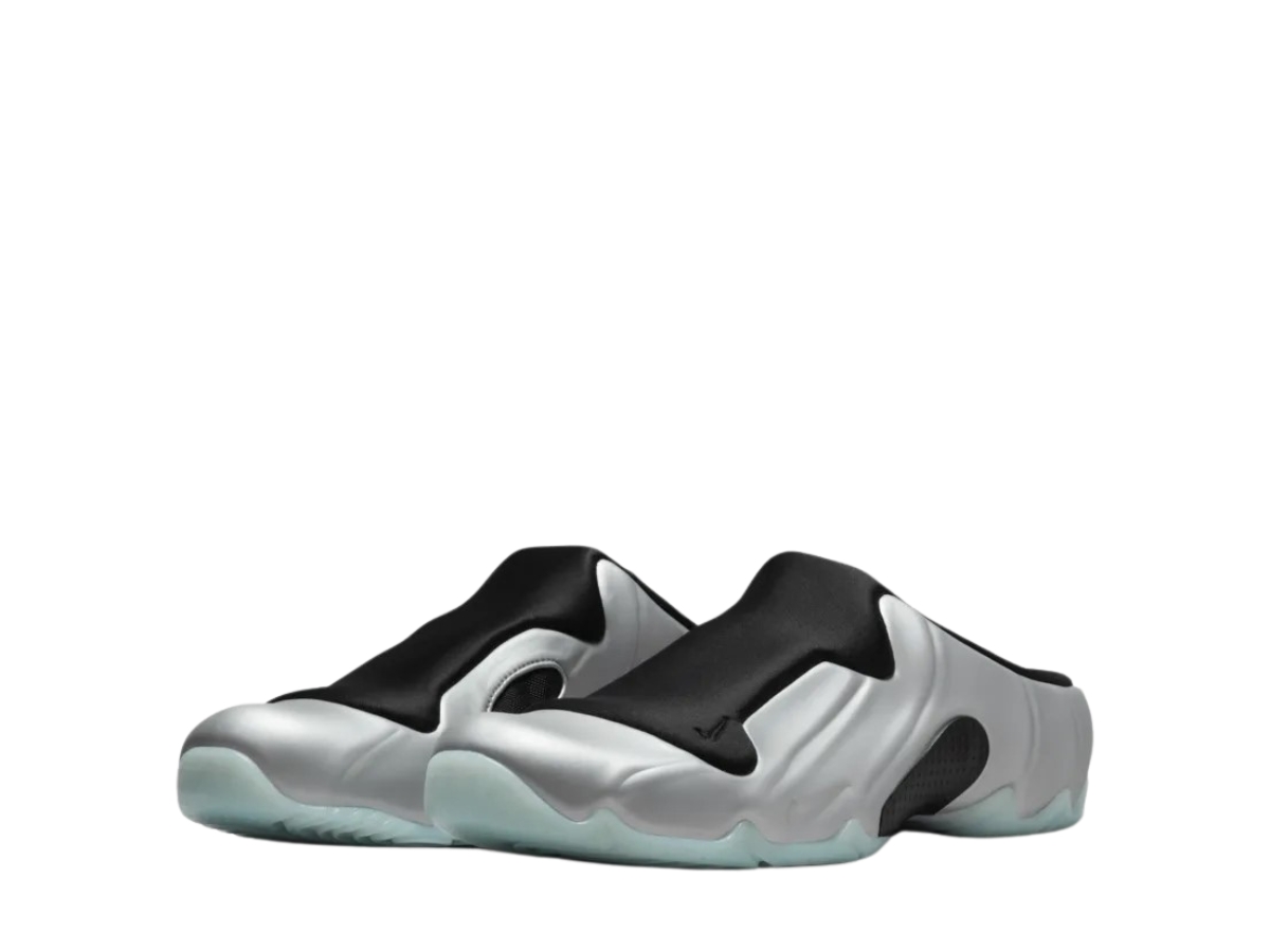 https://d2cva83hdk3bwc.cloudfront.net/nike-clogposite-chrome-and-black-3.jpg