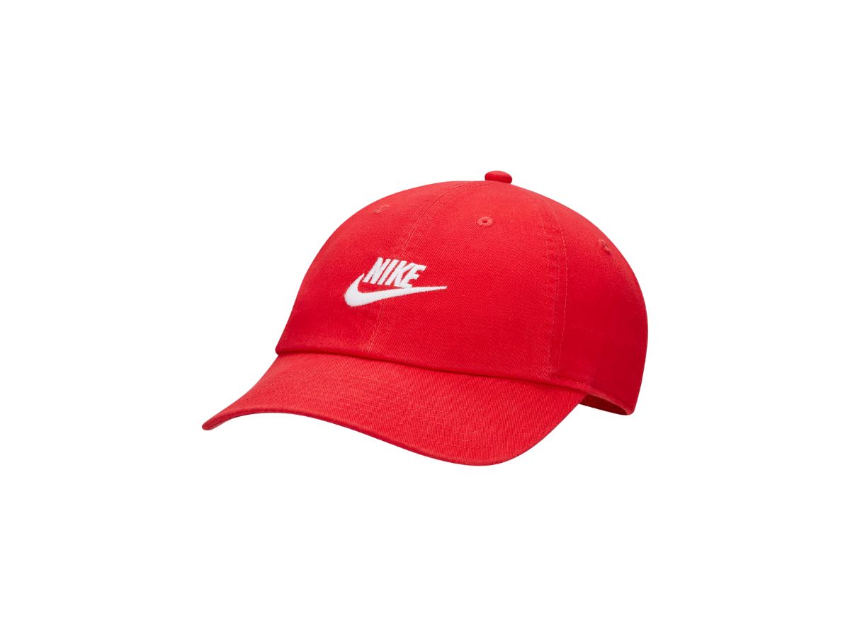 https://d2cva83hdk3bwc.cloudfront.net/nike-club-cap-university-red-white-1.jpg