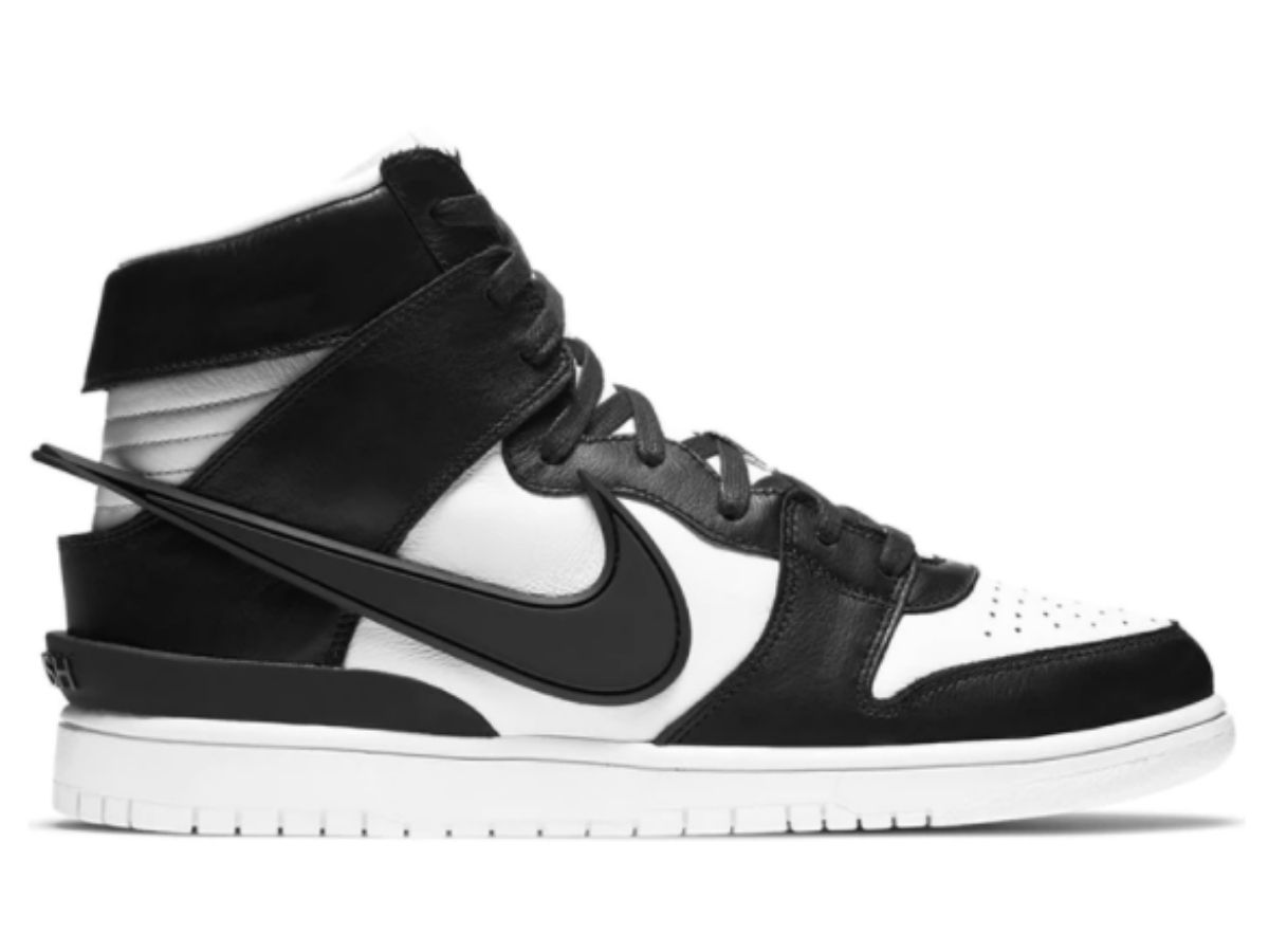 https://d2cva83hdk3bwc.cloudfront.net/nike-dunk-high-ambush-black-white-1.jpg