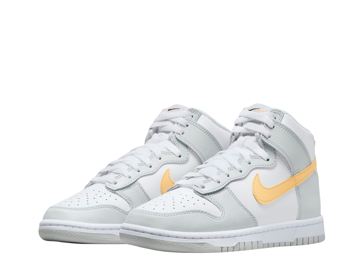 https://d2cva83hdk3bwc.cloudfront.net/nike-dunk-high-pure-platinum-melon-tint--w--3.jpg