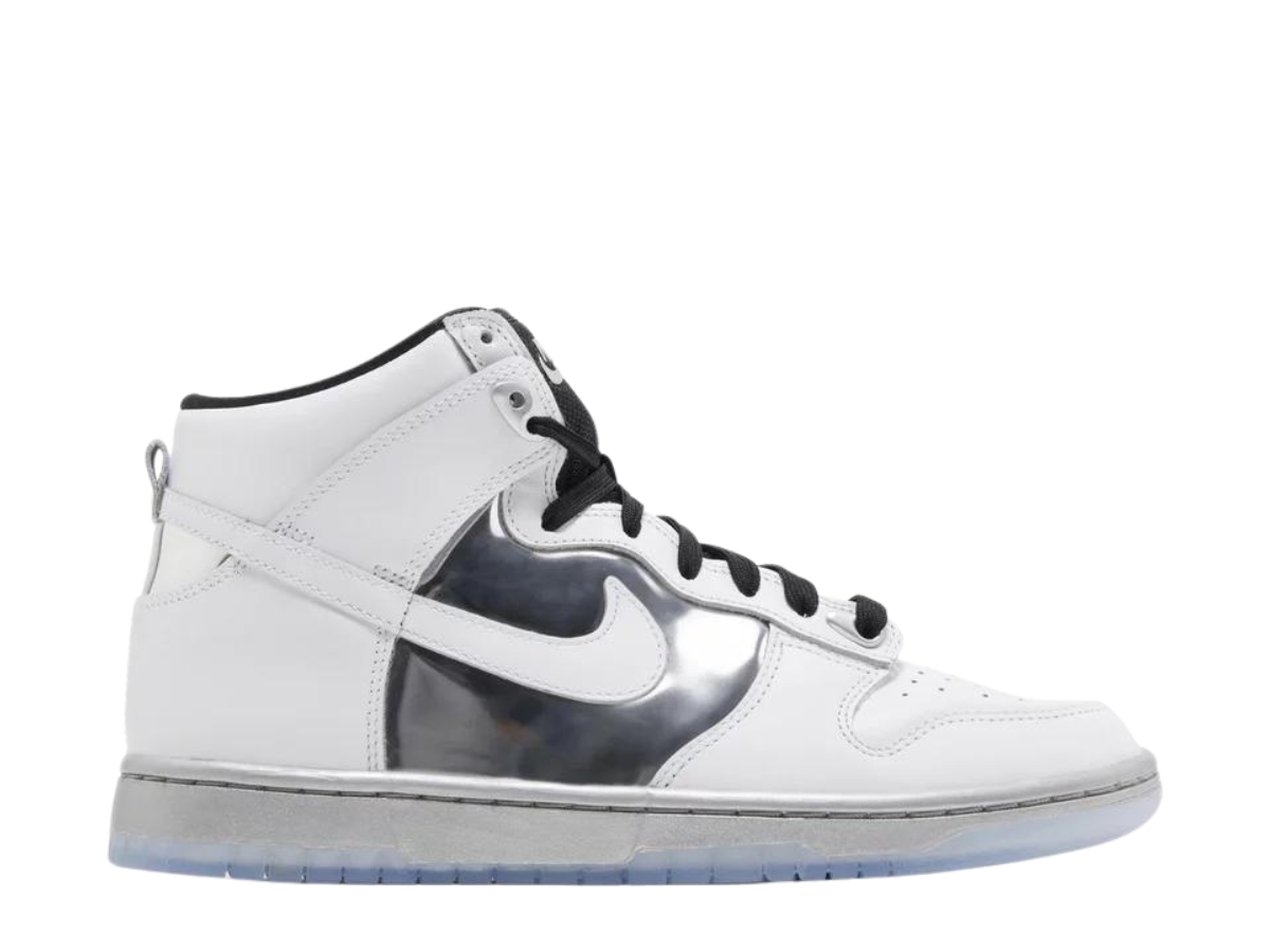 https://d2cva83hdk3bwc.cloudfront.net/nike-dunk-high-se-chrome--w--1.jpg