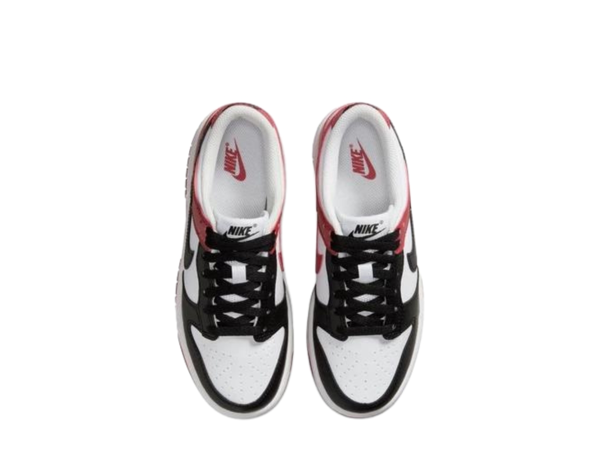 https://d2cva83hdk3bwc.cloudfront.net/nike-dunk-low--black-toe---gs--3.jpg