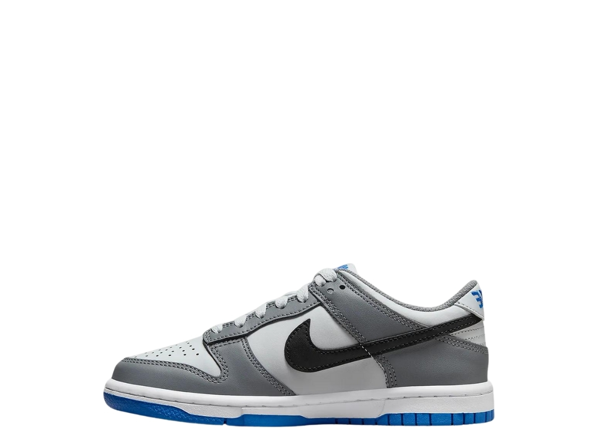 https://d2cva83hdk3bwc.cloudfront.net/nike-dunk-low-cool-grey-light-photo-blue--gs--2.jpg
