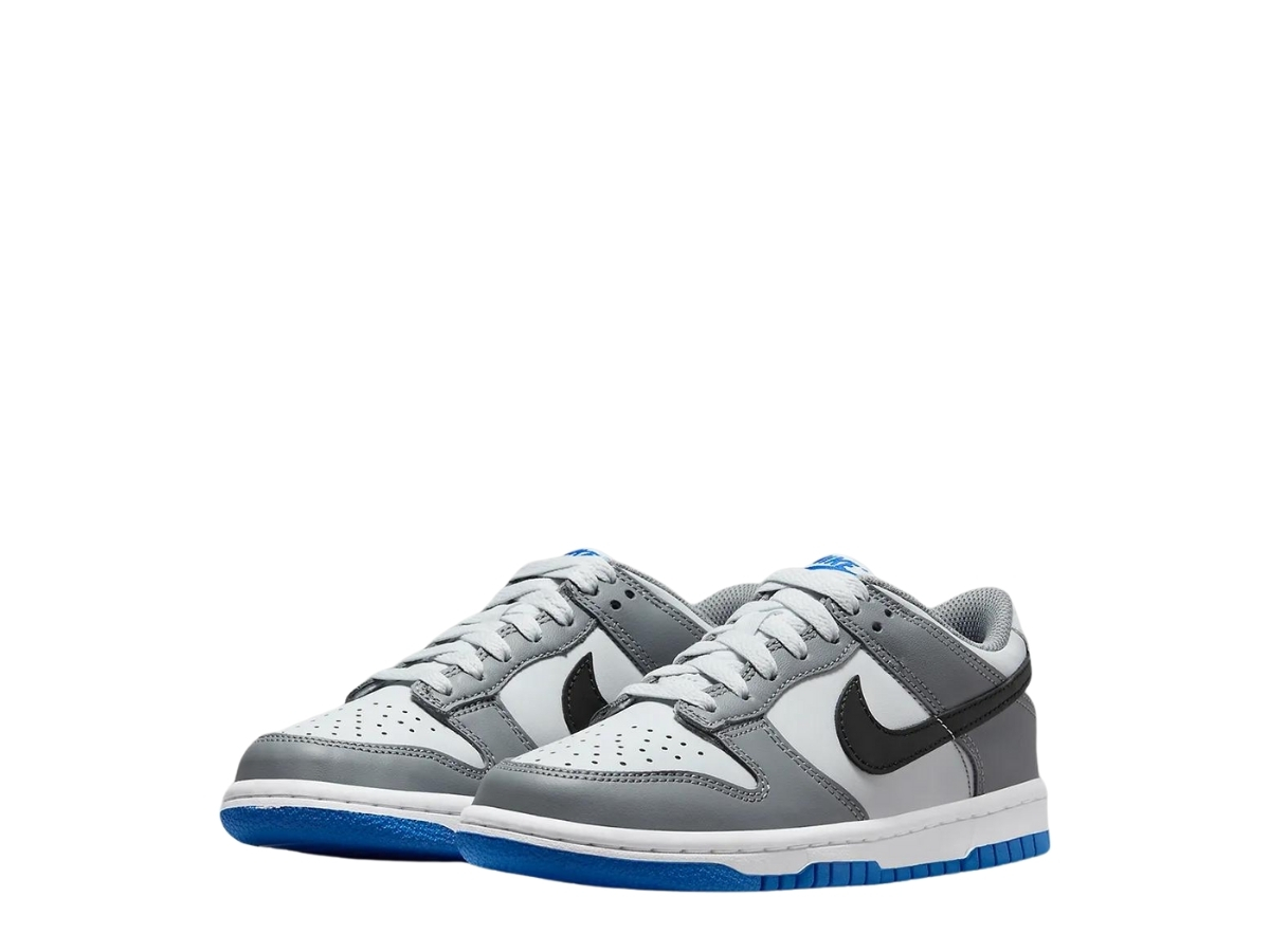 https://d2cva83hdk3bwc.cloudfront.net/nike-dunk-low-cool-grey-light-photo-blue--gs--3.jpg