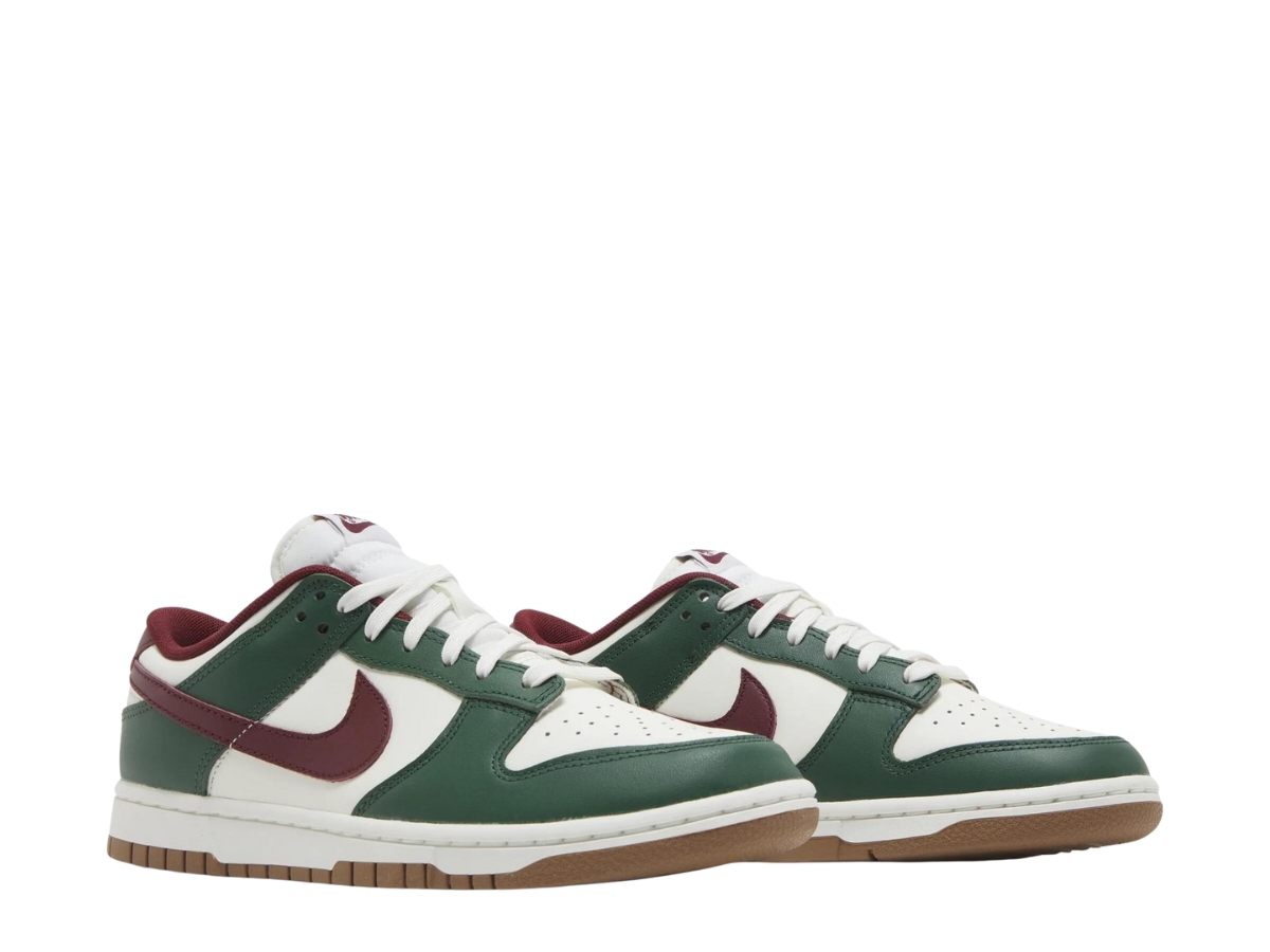 https://d2cva83hdk3bwc.cloudfront.net/nike-dunk-low-gorge-green---3.jpg