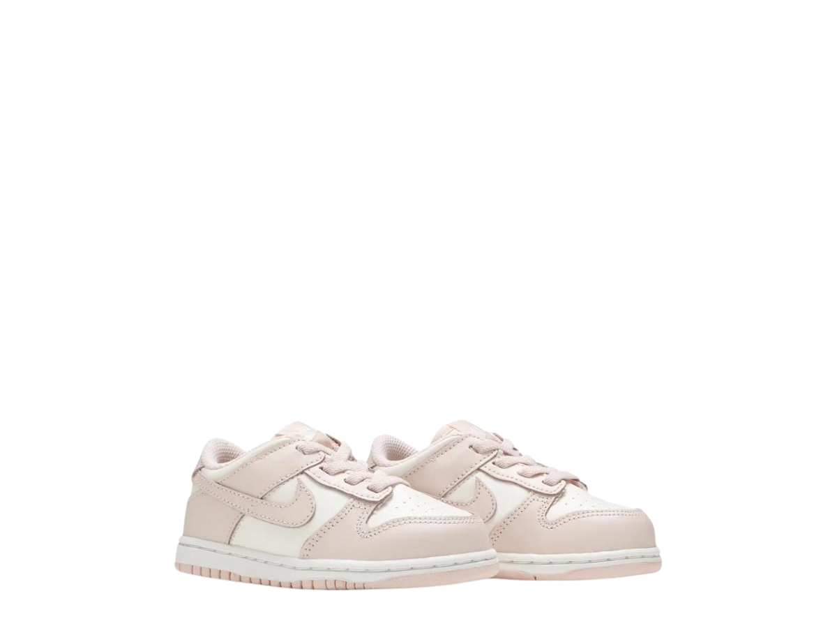https://d2cva83hdk3bwc.cloudfront.net/nike-dunk-low-orange-pearl--td--3.jpg
