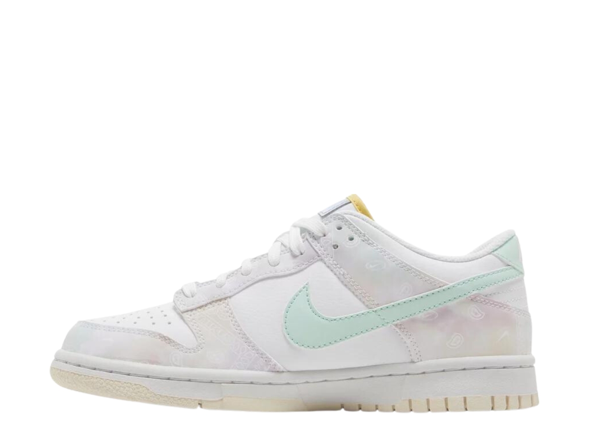 https://d2cva83hdk3bwc.cloudfront.net/nike-dunk-low-pastel-paisley--gs--2.jpg