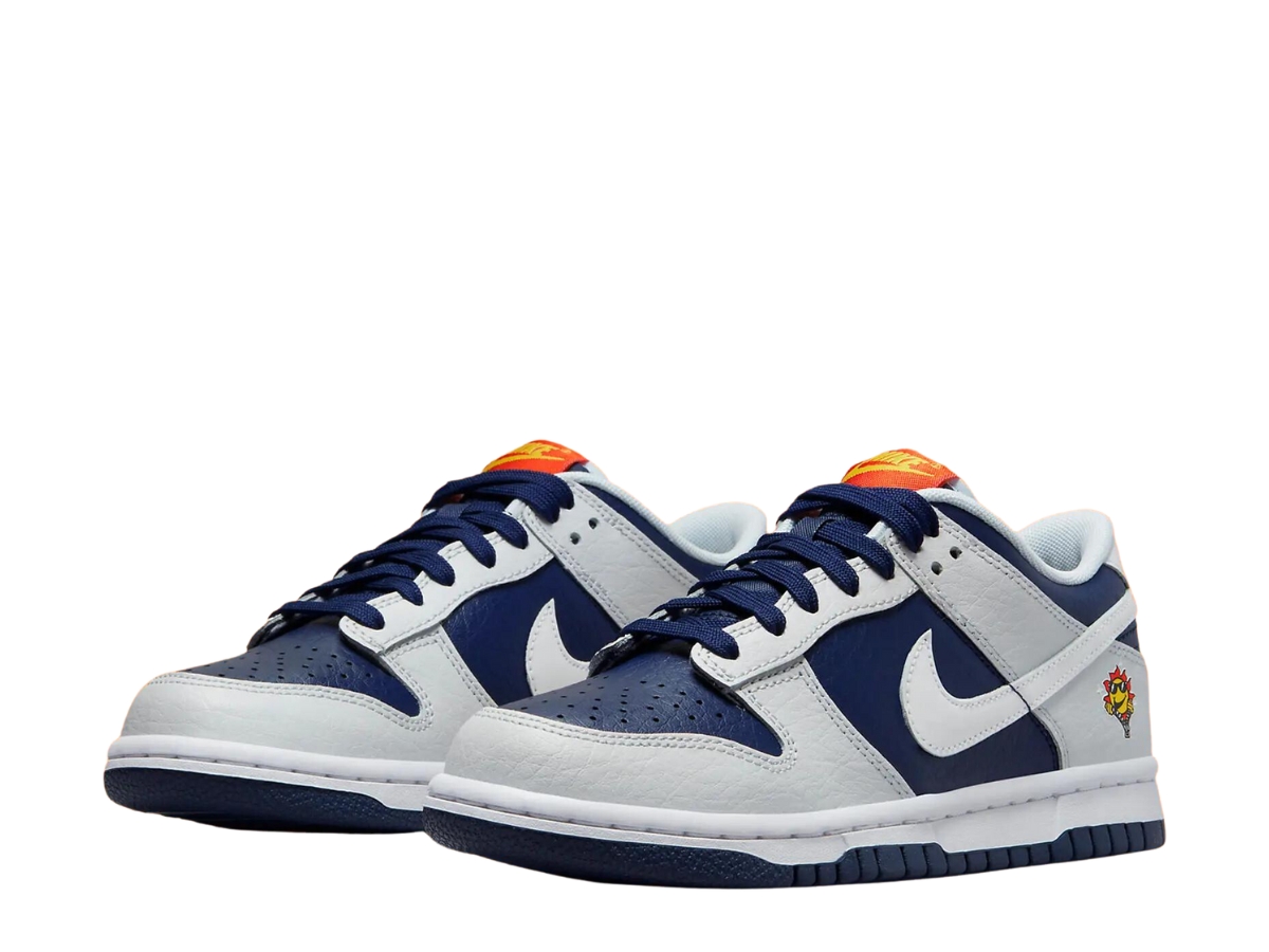 https://d2cva83hdk3bwc.cloudfront.net/nike-dunk-low-photon-dust-white-midnight-navy--gs--3.jpg