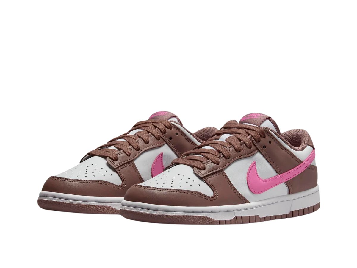 https://d2cva83hdk3bwc.cloudfront.net/nike-dunk-low-smokey-mauve-w-3.jpg