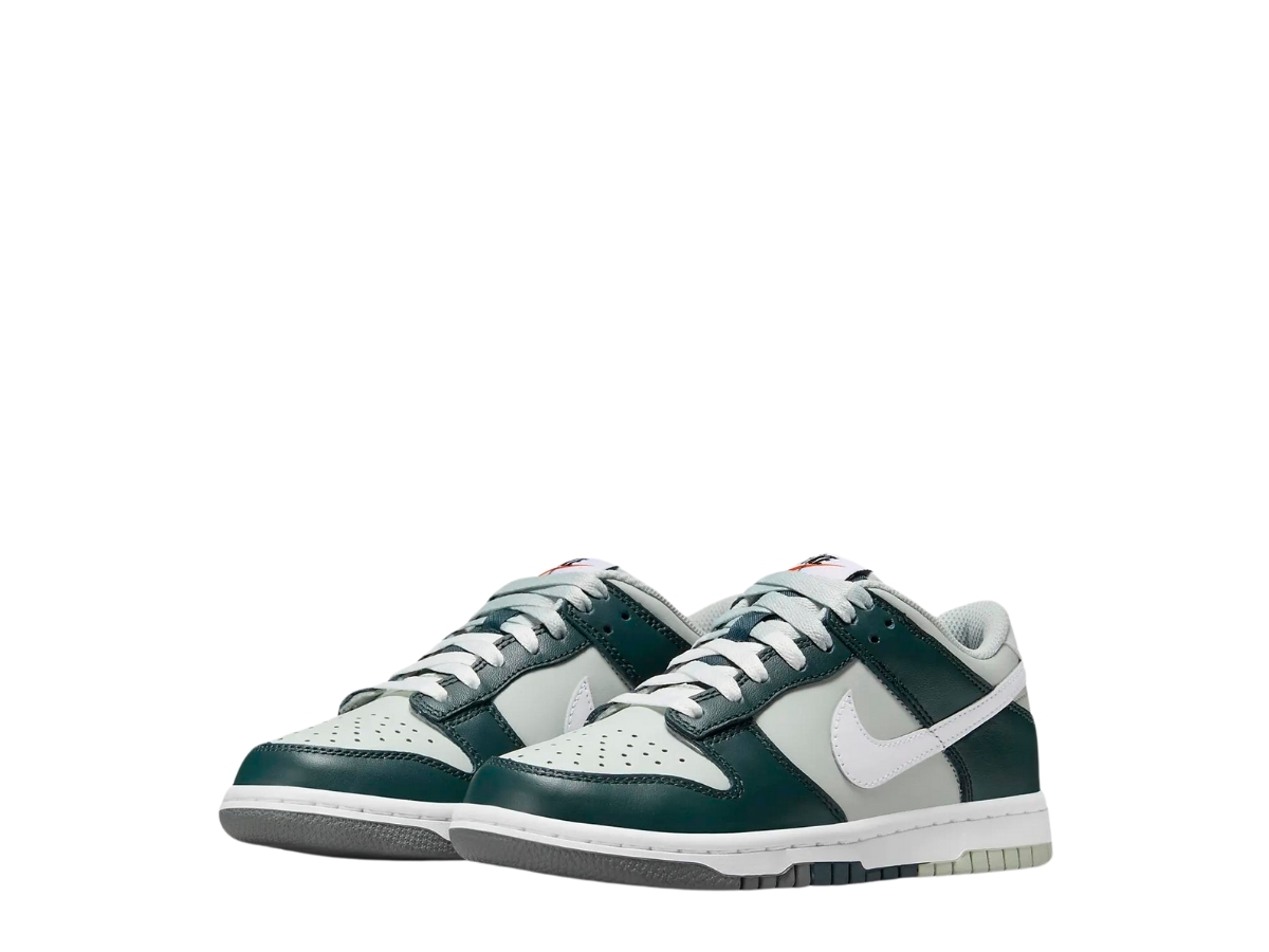 https://d2cva83hdk3bwc.cloudfront.net/nike-dunk-low-split-deep-jungle--gs--3.jpg