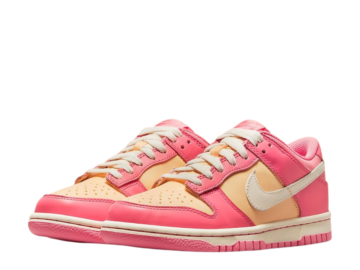 https://d2cva83hdk3bwc.cloudfront.net/nike-dunk-low-strawberry-peach-cream--gs--3.jpg