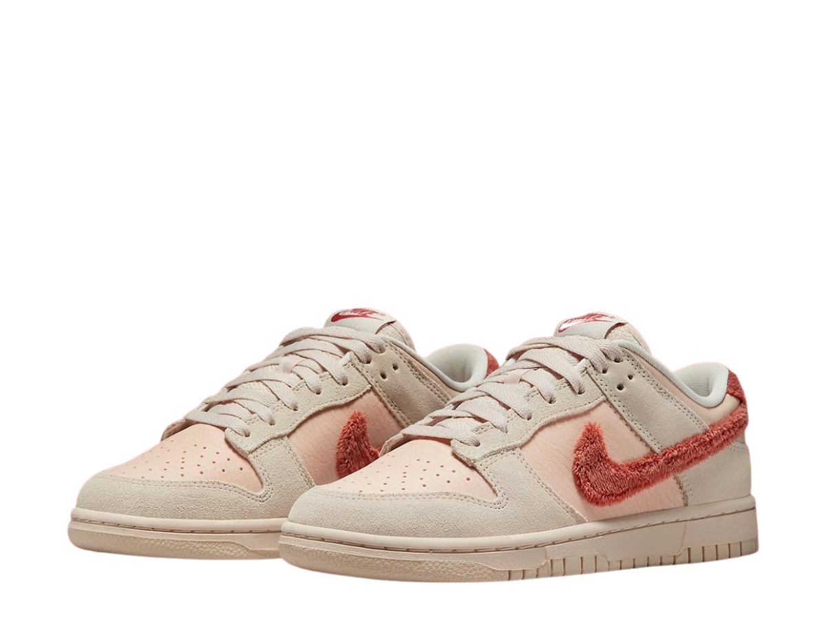 https://d2cva83hdk3bwc.cloudfront.net/nike-dunk-low-terry-swoosh--w--2.jpg
