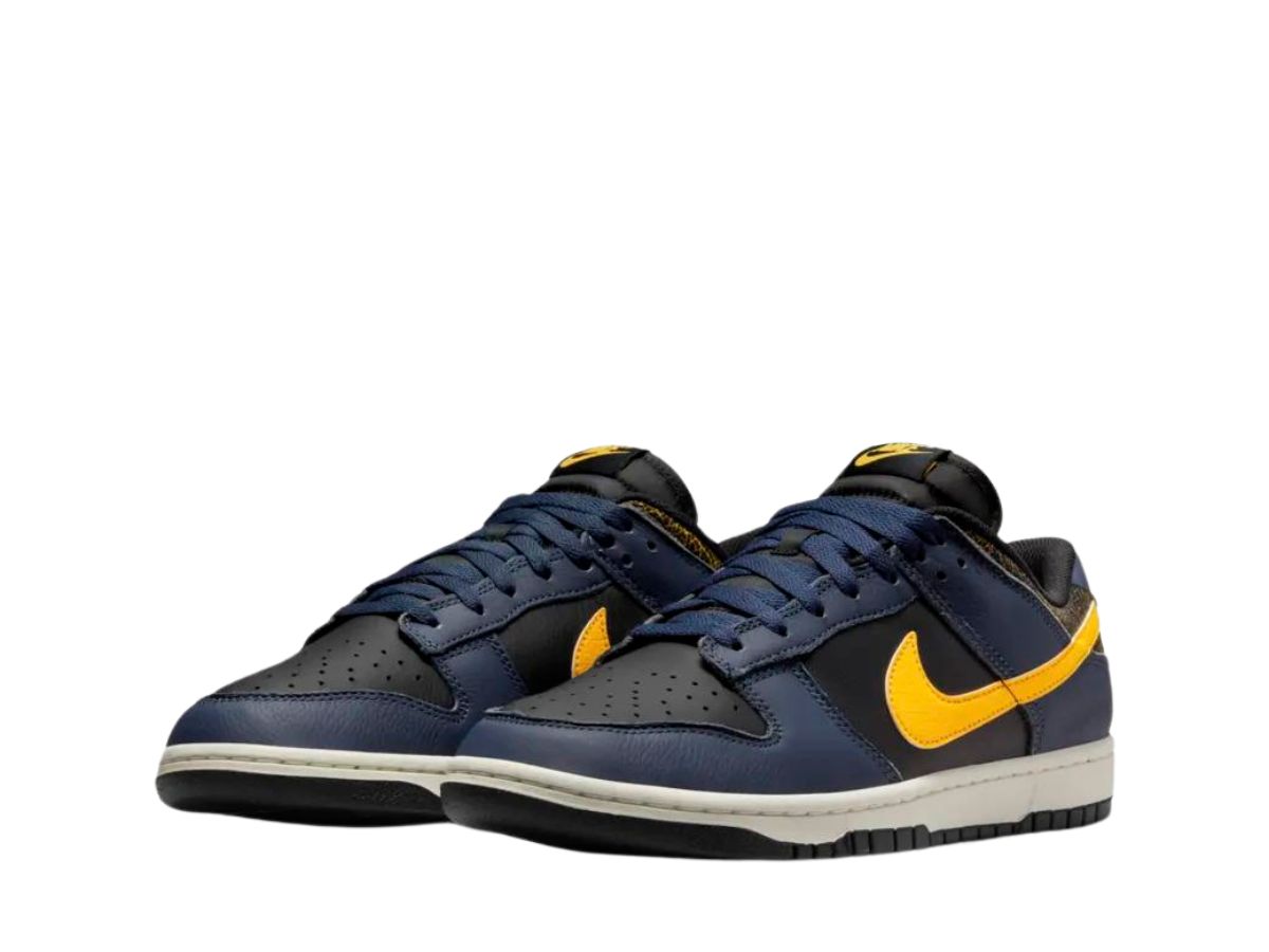https://d2cva83hdk3bwc.cloudfront.net/nike-dunk-low-vintage-michigan-3.jpg