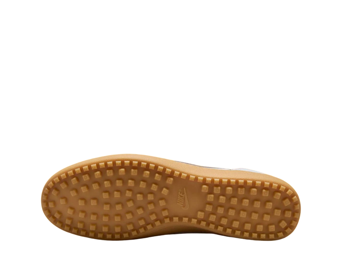 https://d2cva83hdk3bwc.cloudfront.net/nike-field-general-82-white-and-light-bone-4.jpg