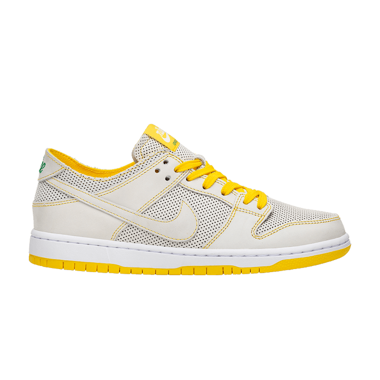 https://d2cva83hdk3bwc.cloudfront.net/nike-ishod-wair-x-sb-dunk-low-mismatch-1.jpg