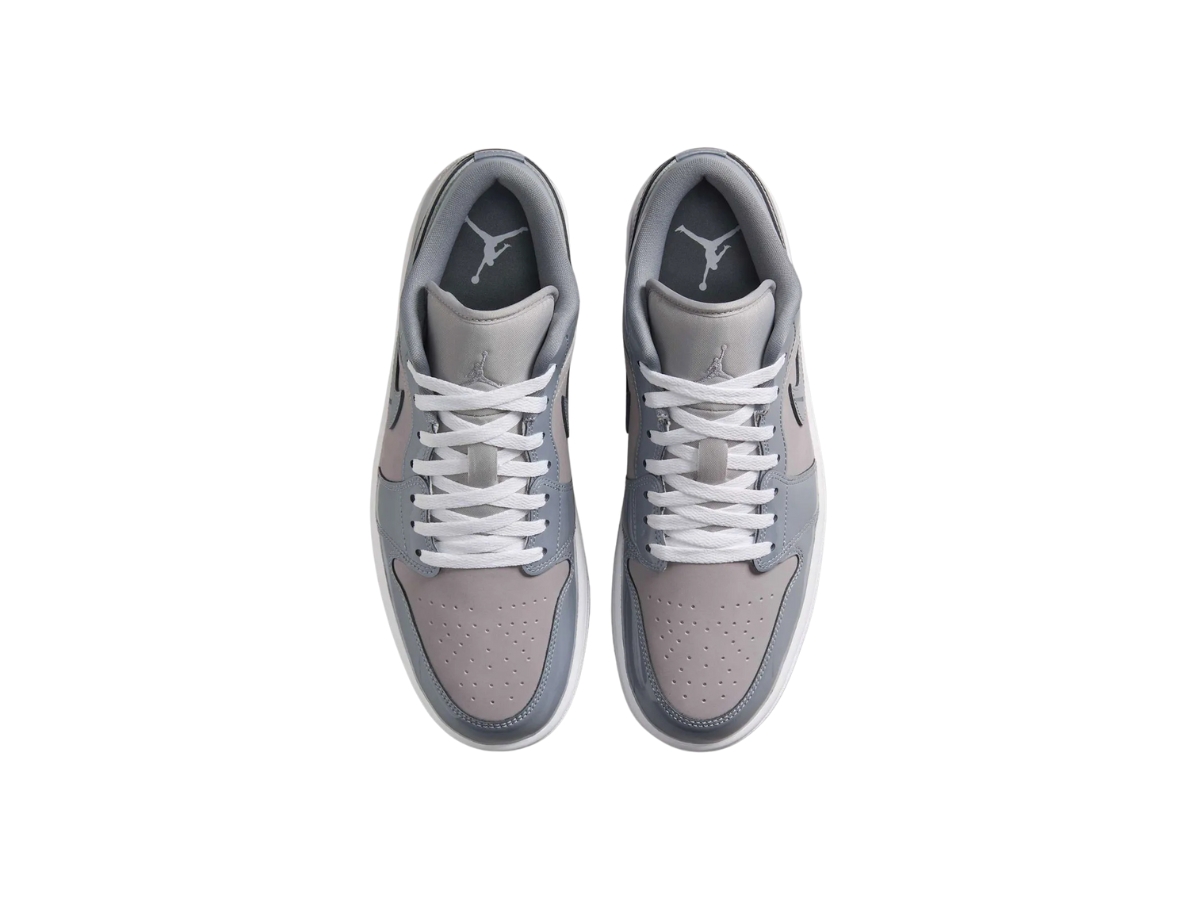 https://d2cva83hdk3bwc.cloudfront.net/nike-jordan-1-low-se-medium-grey-cool-grey-white-3.jpg