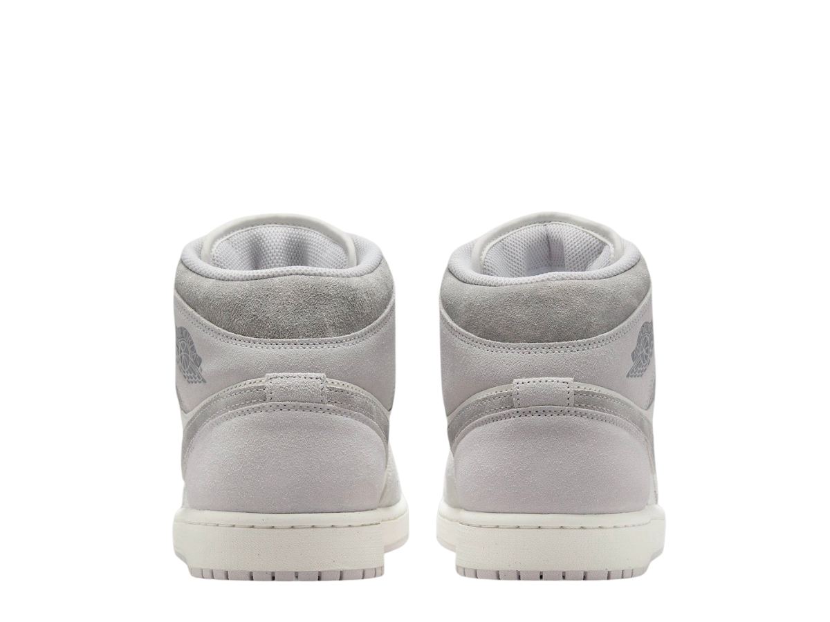 https://d2cva83hdk3bwc.cloudfront.net/nike-jordan-1-mid-se-neutral-grey-sail-6.jpg