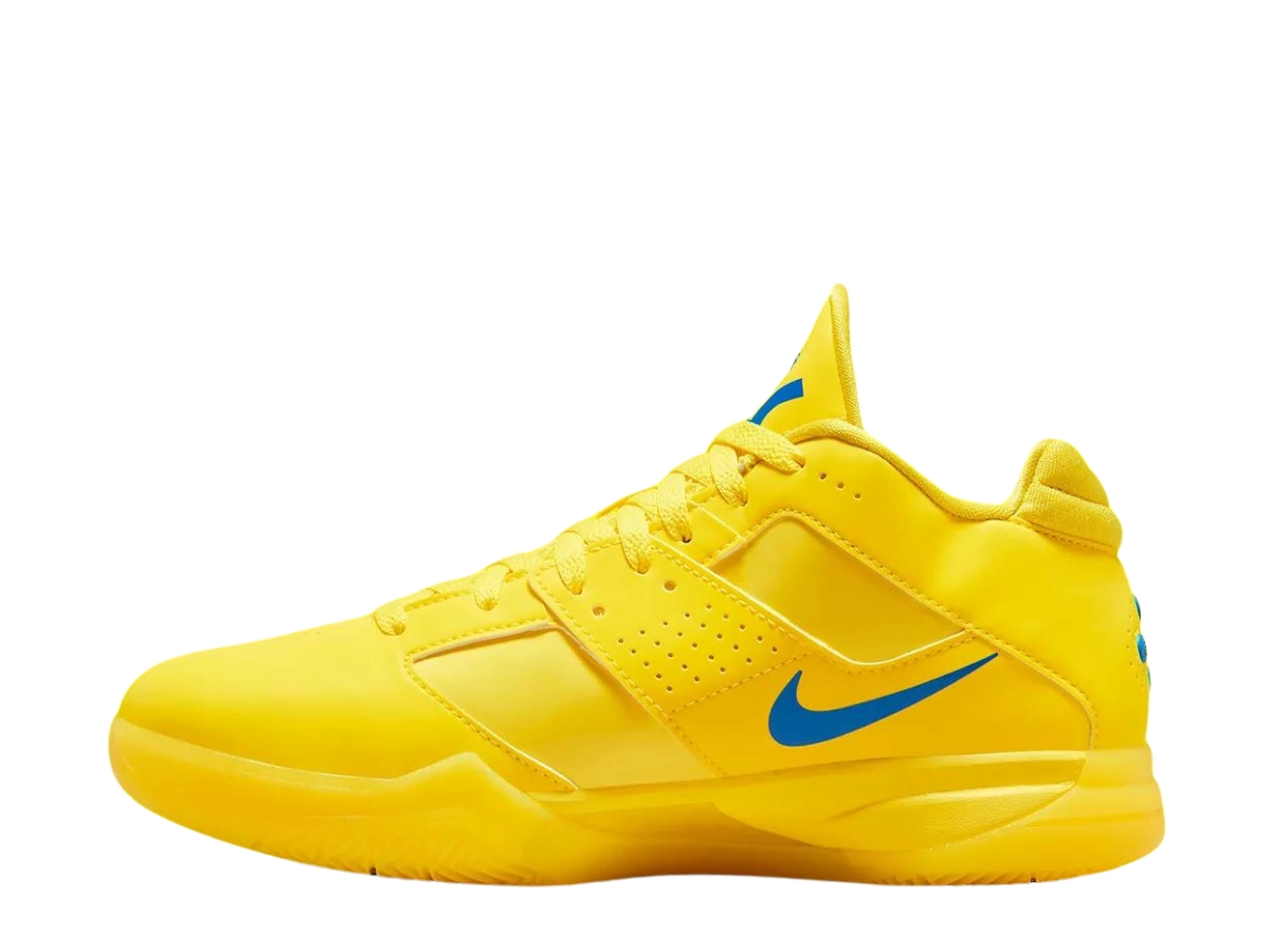 https://d2cva83hdk3bwc.cloudfront.net/nike-kd-3-retro-christmas--2023--2.jpg