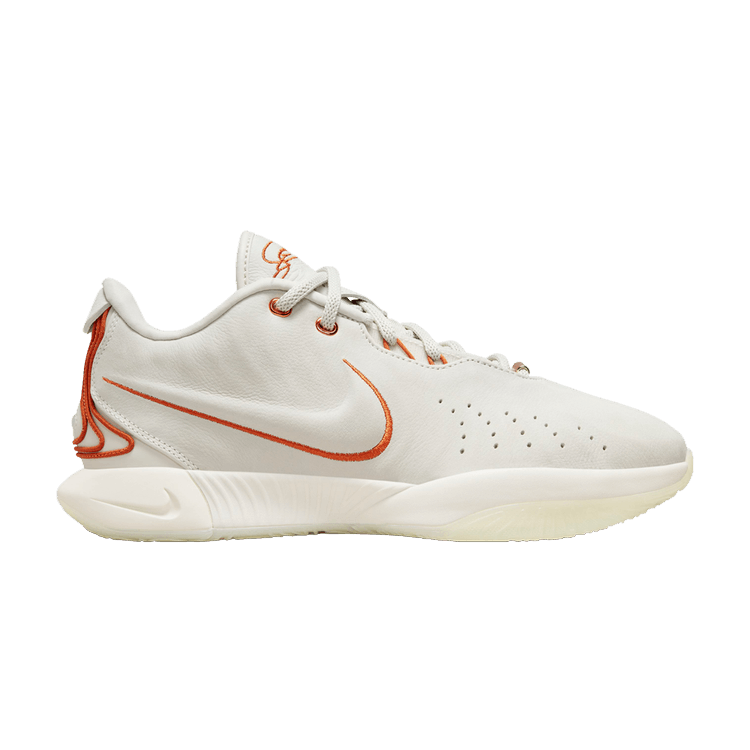https://d2cva83hdk3bwc.cloudfront.net/nike-lebron-21-ep-akoya-1.jpg