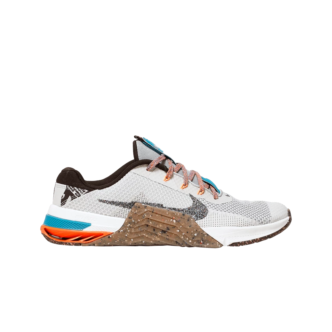 https://d2cva83hdk3bwc.cloudfront.net/nike-metcon-7-mfs-light-bone-2.jpg