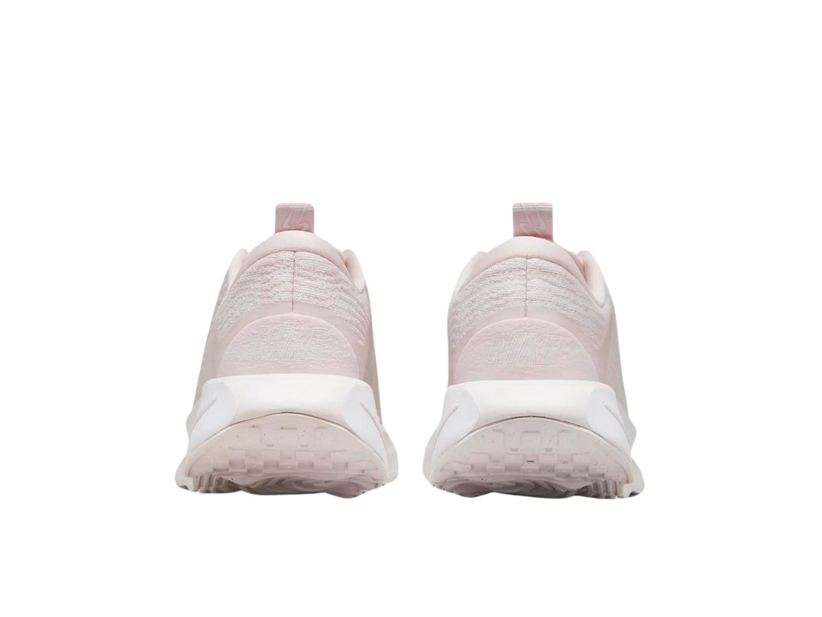 https://d2cva83hdk3bwc.cloudfront.net/nike-motiva-pearl-pink-white--w--6.jpg