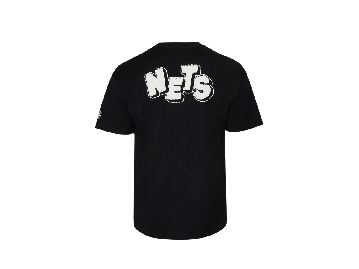 https://d2cva83hdk3bwc.cloudfront.net/nike-nets-cts-city-edition-m90-t-shirt-black-2.jpg