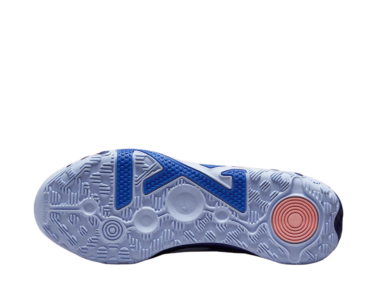https://d2cva83hdk3bwc.cloudfront.net/nike-pg-6-appears-with-blue-paisley-accents-4.jpg