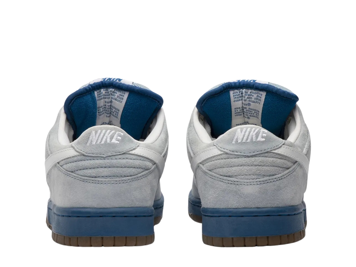 https://d2cva83hdk3bwc.cloudfront.net/nike-sb-dunk-low-border-blue-4.jpg