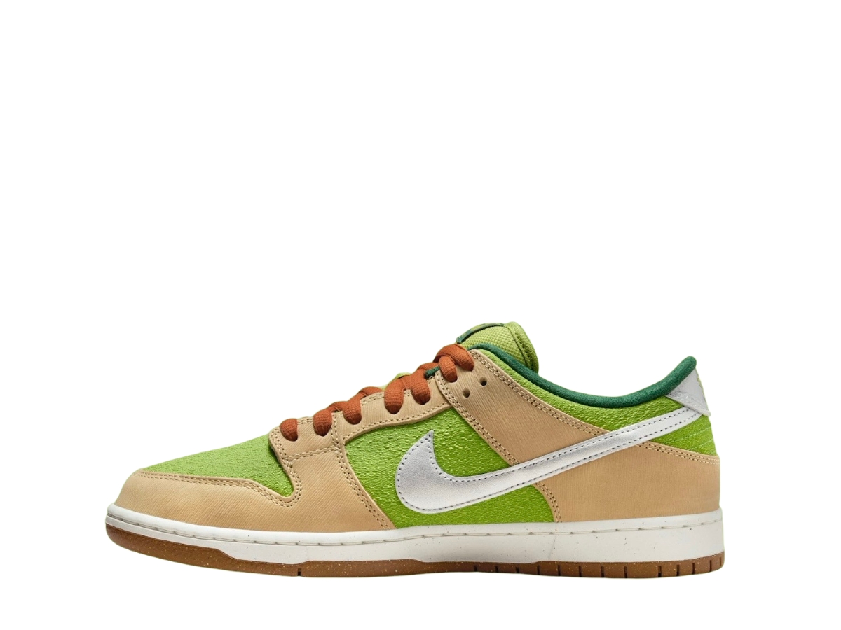 https://d2cva83hdk3bwc.cloudfront.net/nike-sb-dunk-low-pro-wc-escargot-2.jpg