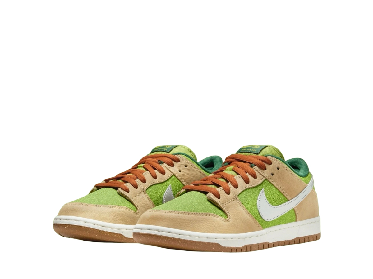 https://d2cva83hdk3bwc.cloudfront.net/nike-sb-dunk-low-pro-wc-escargot-3.jpg