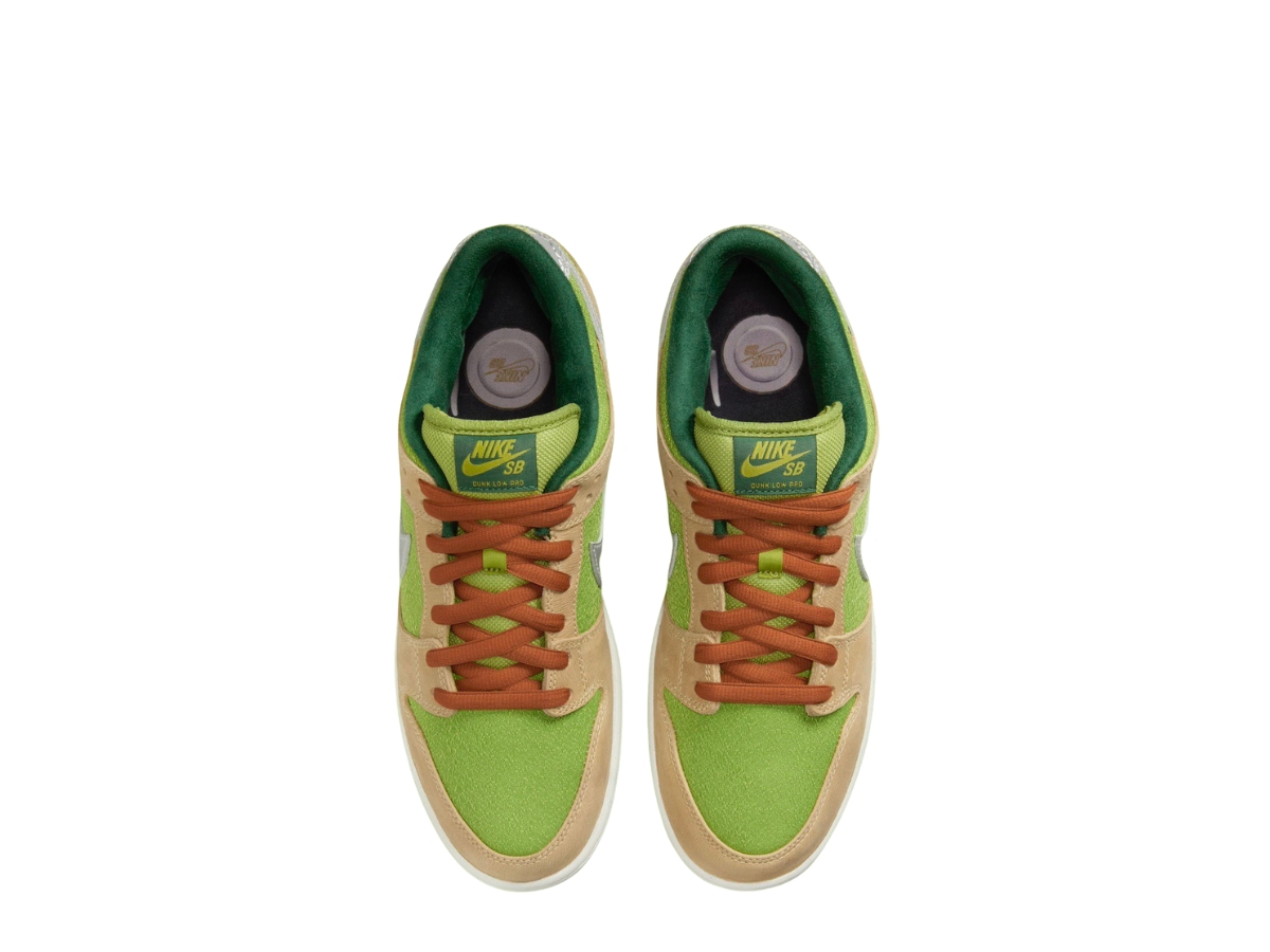 https://d2cva83hdk3bwc.cloudfront.net/nike-sb-dunk-low-pro-wc-escargot-5.jpg