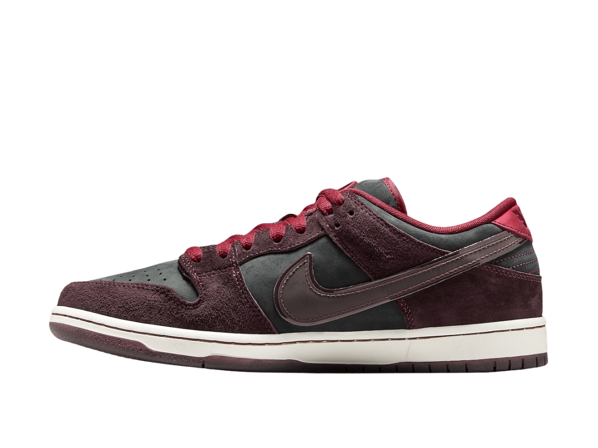 https://d2cva83hdk3bwc.cloudfront.net/nike-sb-dunk-low-x-riot-skateshop-mahogany-and-team-red-2.jpg
