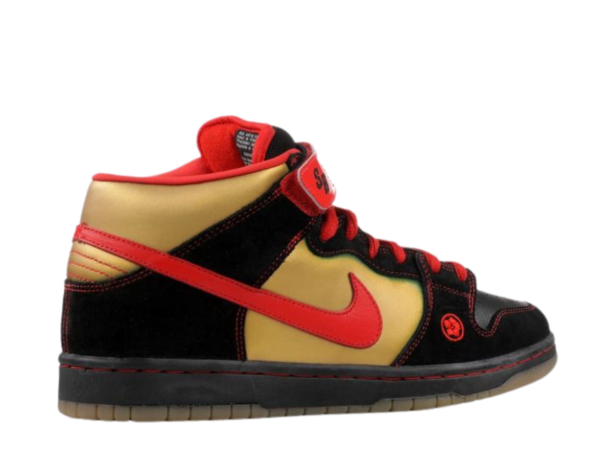 https://d2cva83hdk3bwc.cloudfront.net/nike-sb-dunk-mid-money-cat-3.jpg