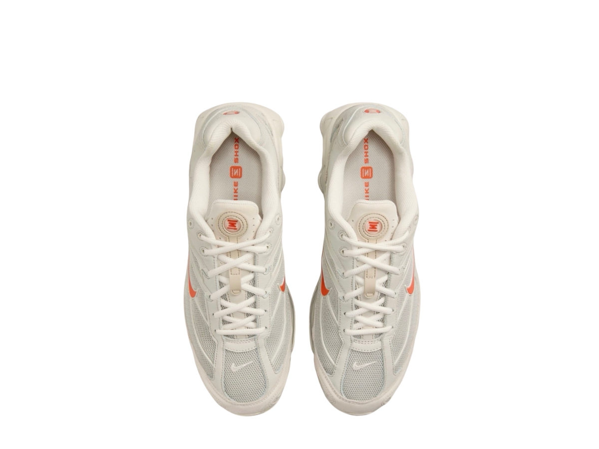 https://d2cva83hdk3bwc.cloudfront.net/nike-shox-ride-2-light-bone-turf-orange-4.jpg