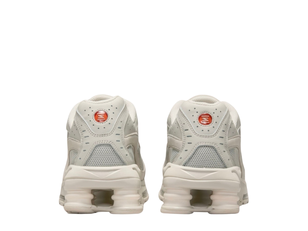 https://d2cva83hdk3bwc.cloudfront.net/nike-shox-ride-2-light-bone-turf-orange-5.jpg