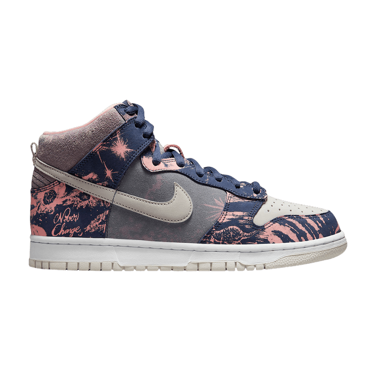 https://d2cva83hdk3bwc.cloudfront.net/nike-soulgoods-x-dunk-high-2000s-1.jpg