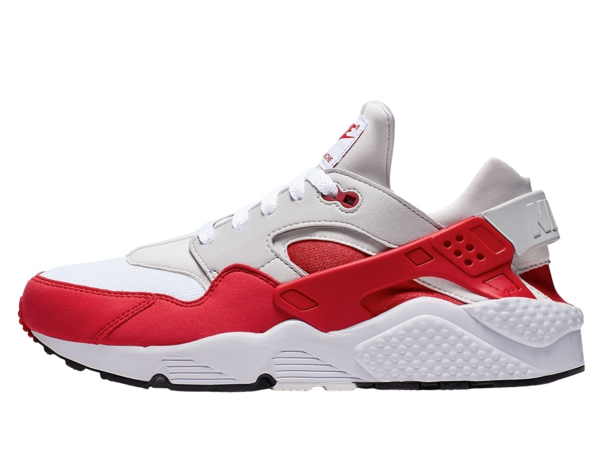 https://d2cva83hdk3bwc.cloudfront.net/nike-sportswear-air-huarache-run-dna-ch-1-2.jpg