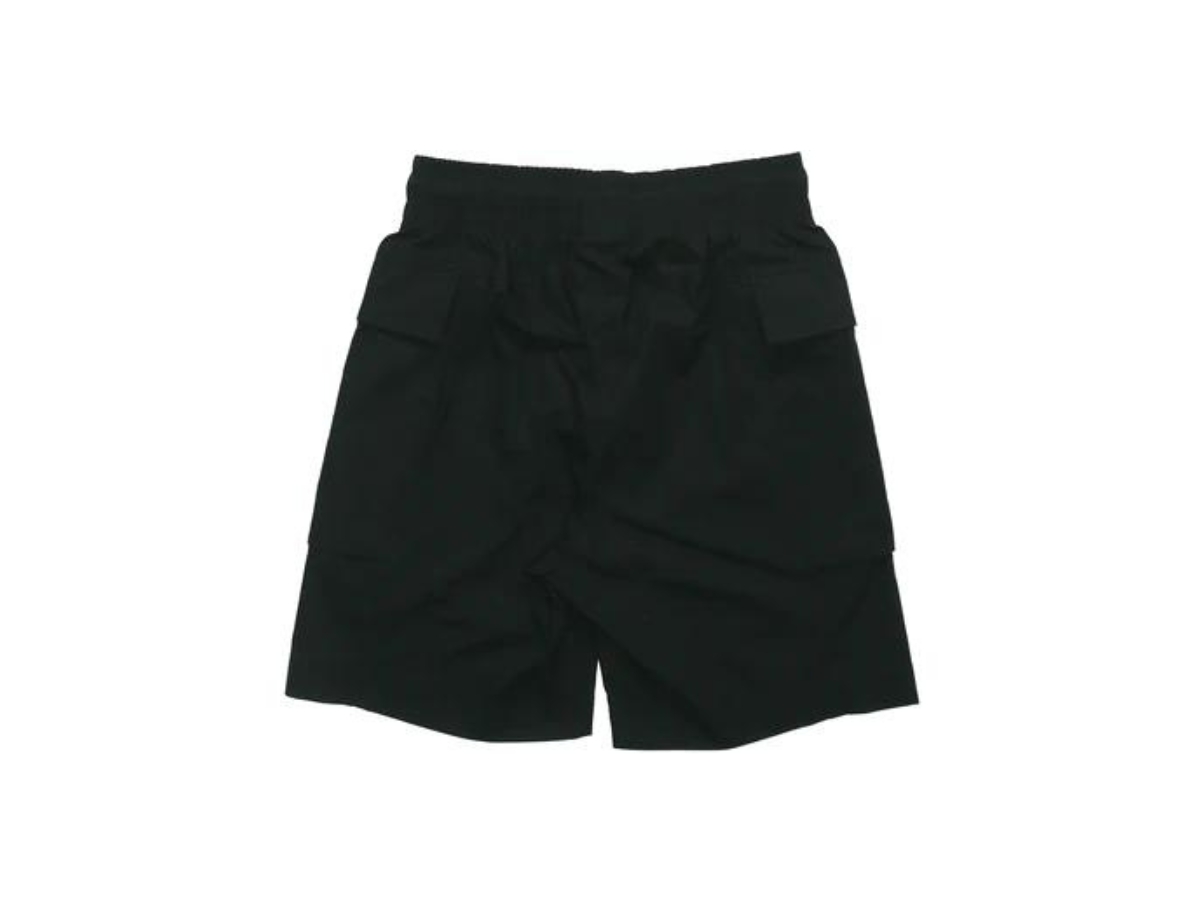 https://d2cva83hdk3bwc.cloudfront.net/nike-sportswear-woven-cargo-shorts-black-2.jpg