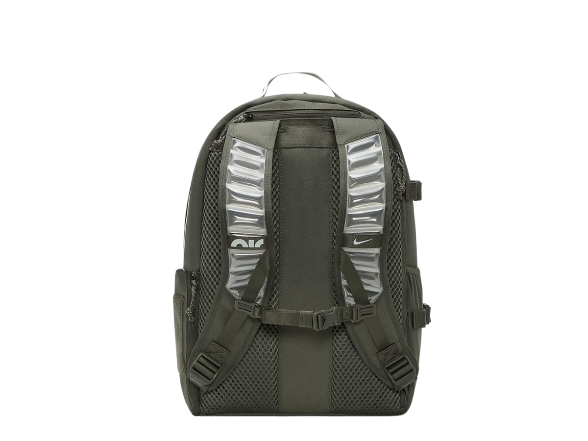https://d2cva83hdk3bwc.cloudfront.net/nike-utility-power-training-backpack-green-3.jpg