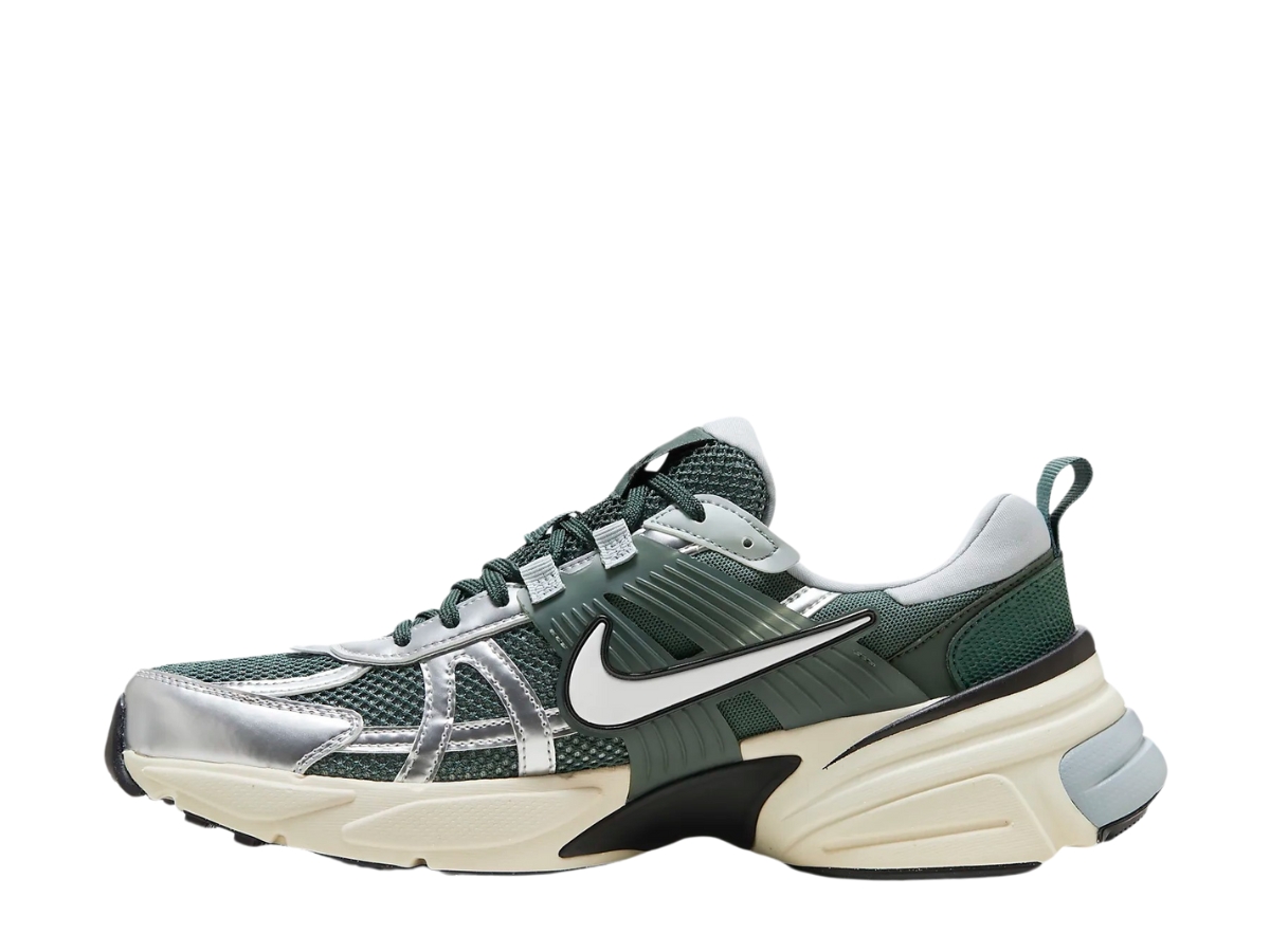 https://d2cva83hdk3bwc.cloudfront.net/nike-v2k-run-vintage-green-2.jpg