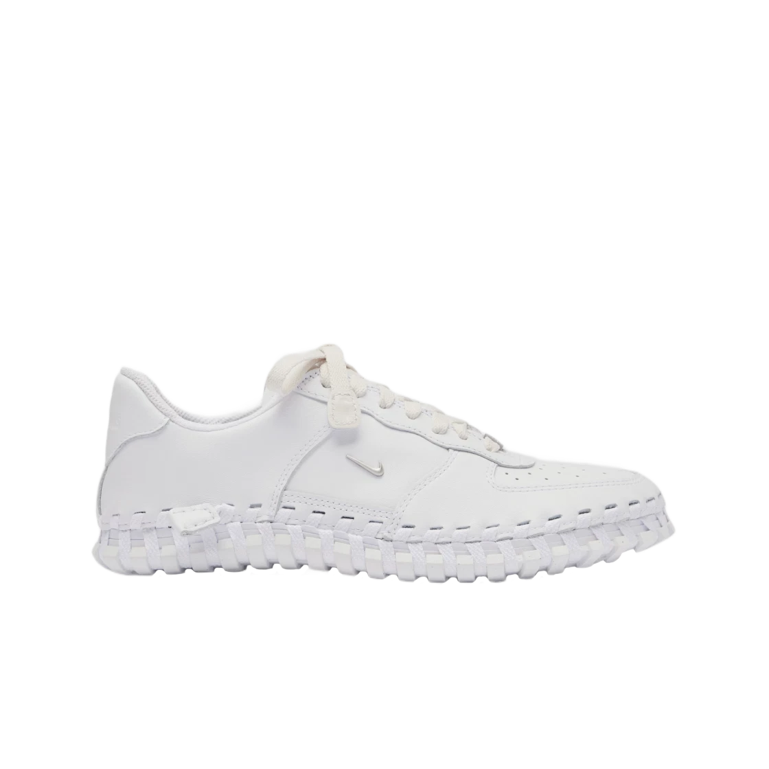 https://d2cva83hdk3bwc.cloudfront.net/nike-x-jacquemus-j-force-1-low-lx-sp-white-2.jpg