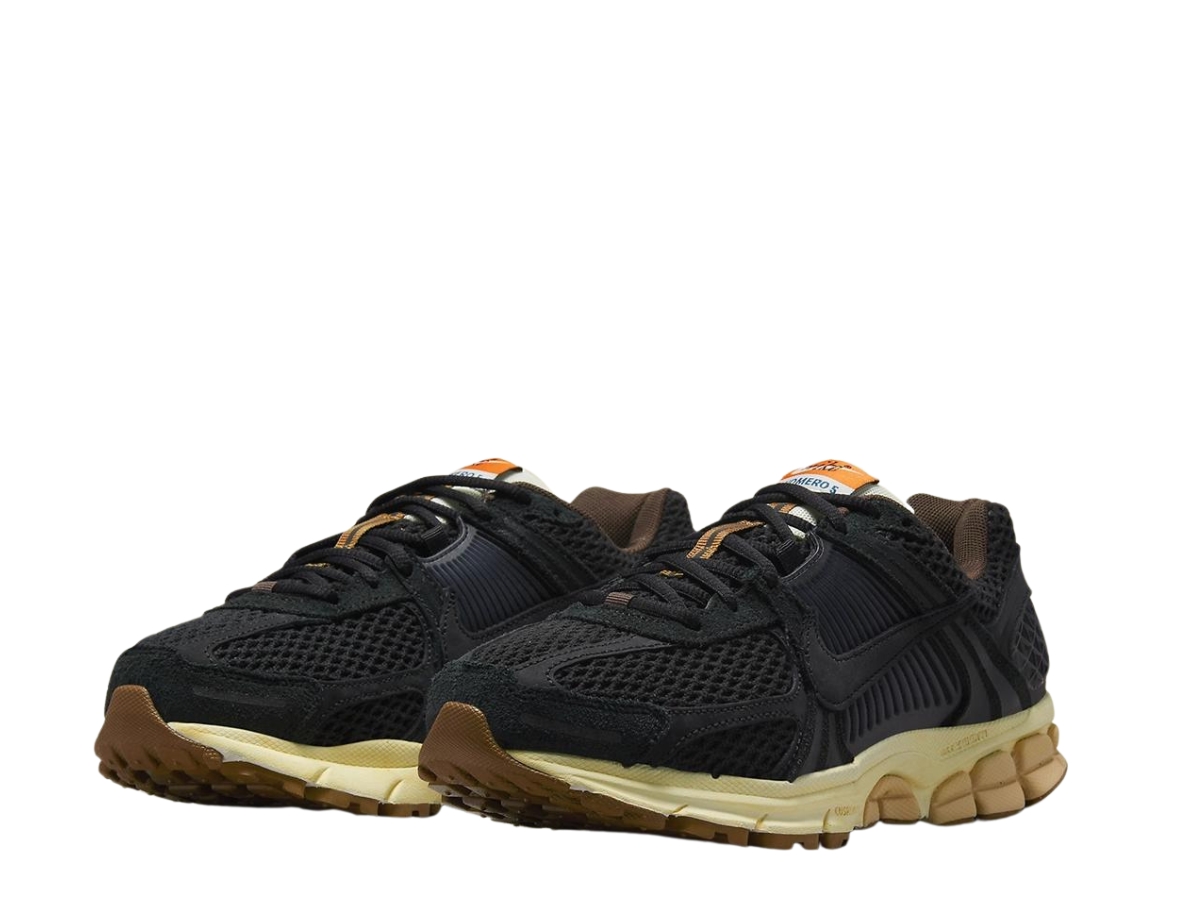 https://d2cva83hdk3bwc.cloudfront.net/nike-zoom-vomero-5-black-coconut-milk--w--3.jpg