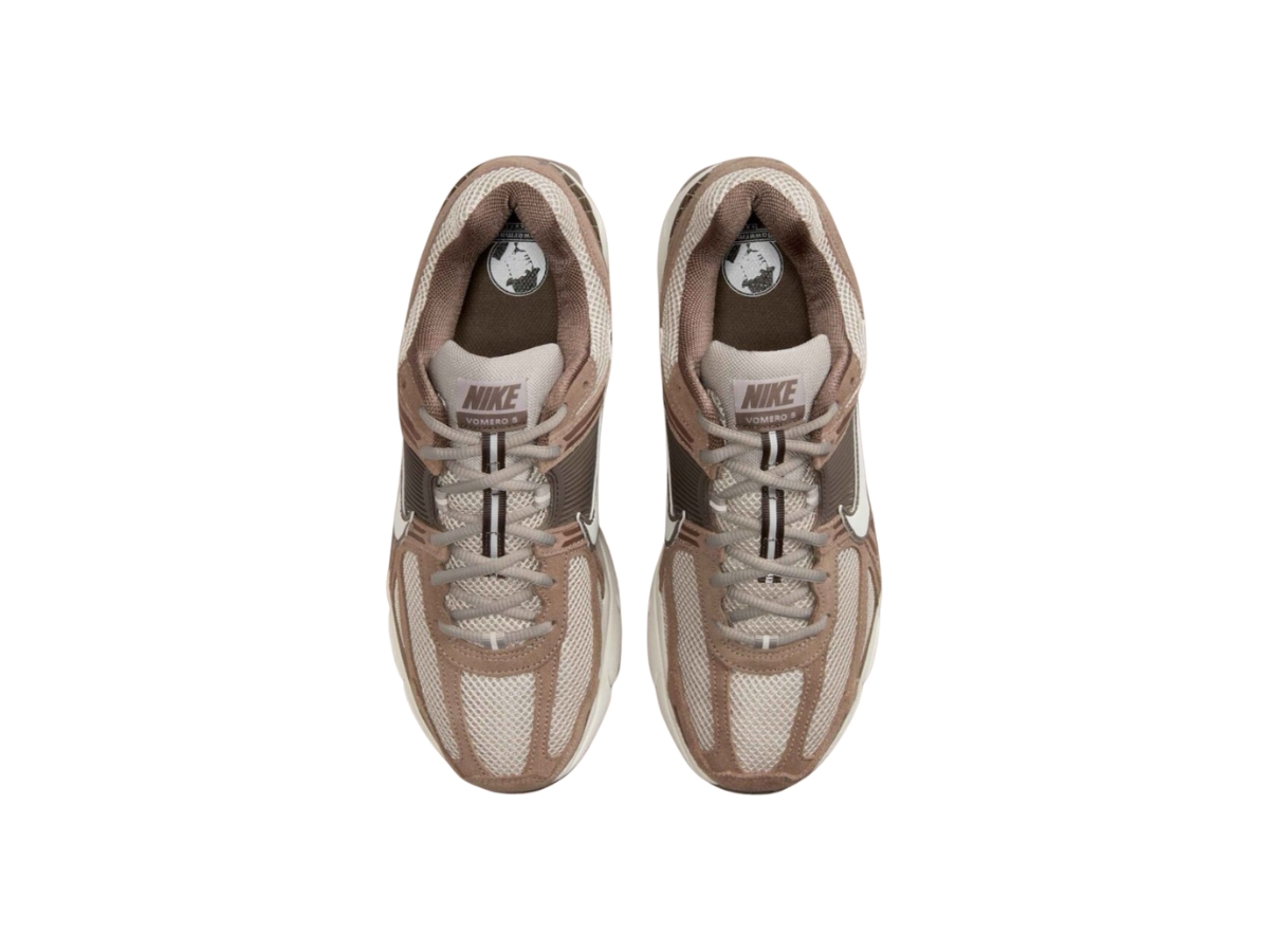 https://d2cva83hdk3bwc.cloudfront.net/nike-zoom-vomero-5-mink-brown-3.jpg